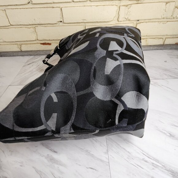 Euc Coach Carly Signature Black & Gray Shoulder Bag Large - Picture 8 of 17